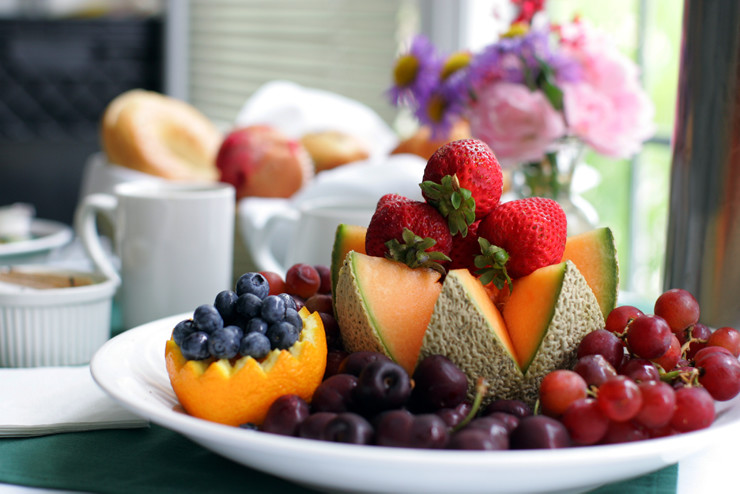 Fresh fruit breakfast